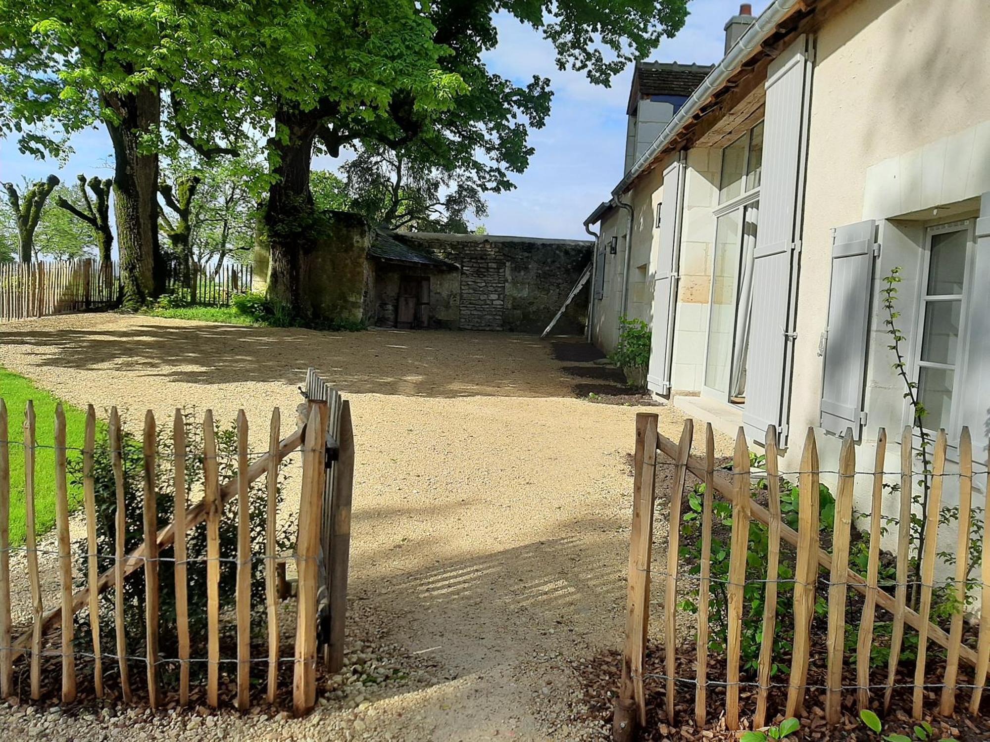 Le Puits Renaissance - Gites De Caractere Et Piscine Chauffee Chambourg-sur-Indre Exterior photo